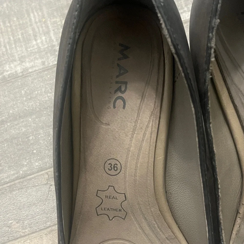 Marc Art of Walking Black Leather Round Toe Heels 3” Heels - Picture 2 of 12
